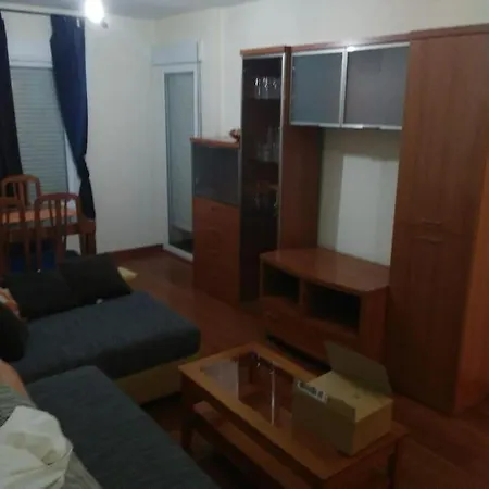 Apartment Camino De La Sierra Mascotas Si